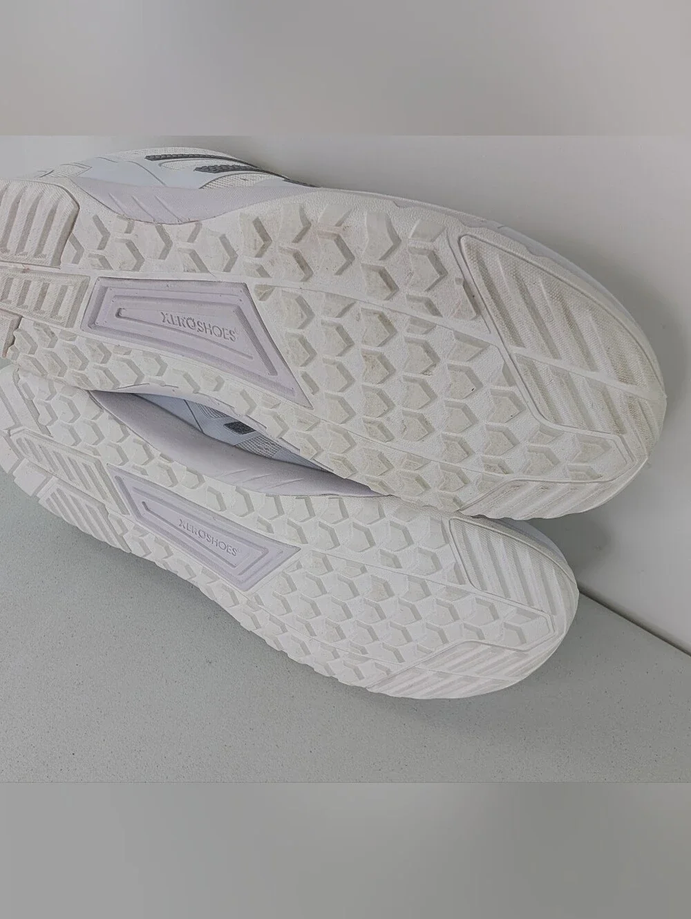 Xero Shoes HFS II Barefoot Running Sneakers Womens Size 9.5 White Low Top